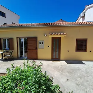 Olga Apartman