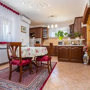 Janko Apartman