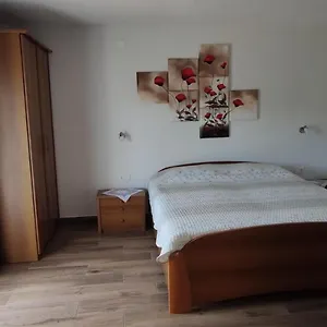 Lino Apartman